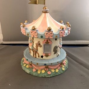 Cottontail Lane music box